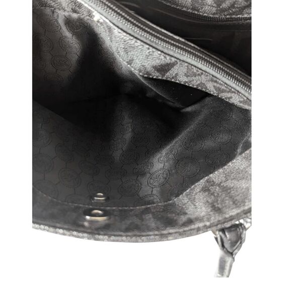 MICHAEL KORS Jet Set Saffiano Leather Tote - Picture 11 of 11